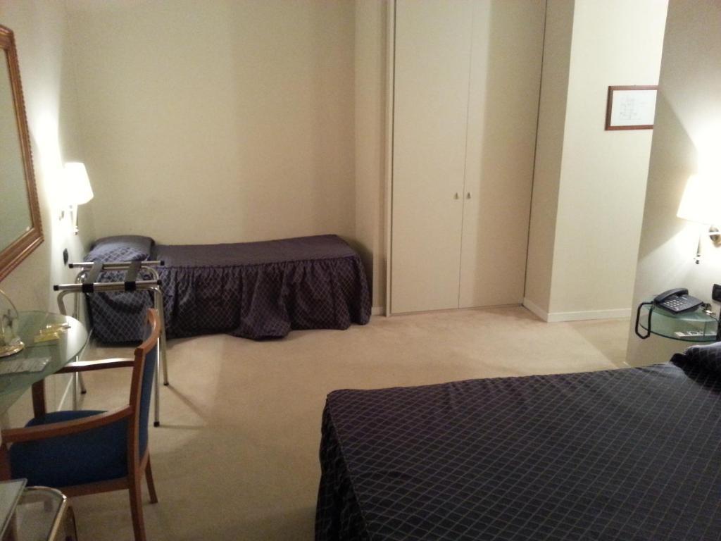 Small Double Room,14035472:JPEG